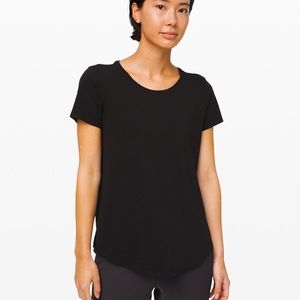 Lululemon crewneck tee